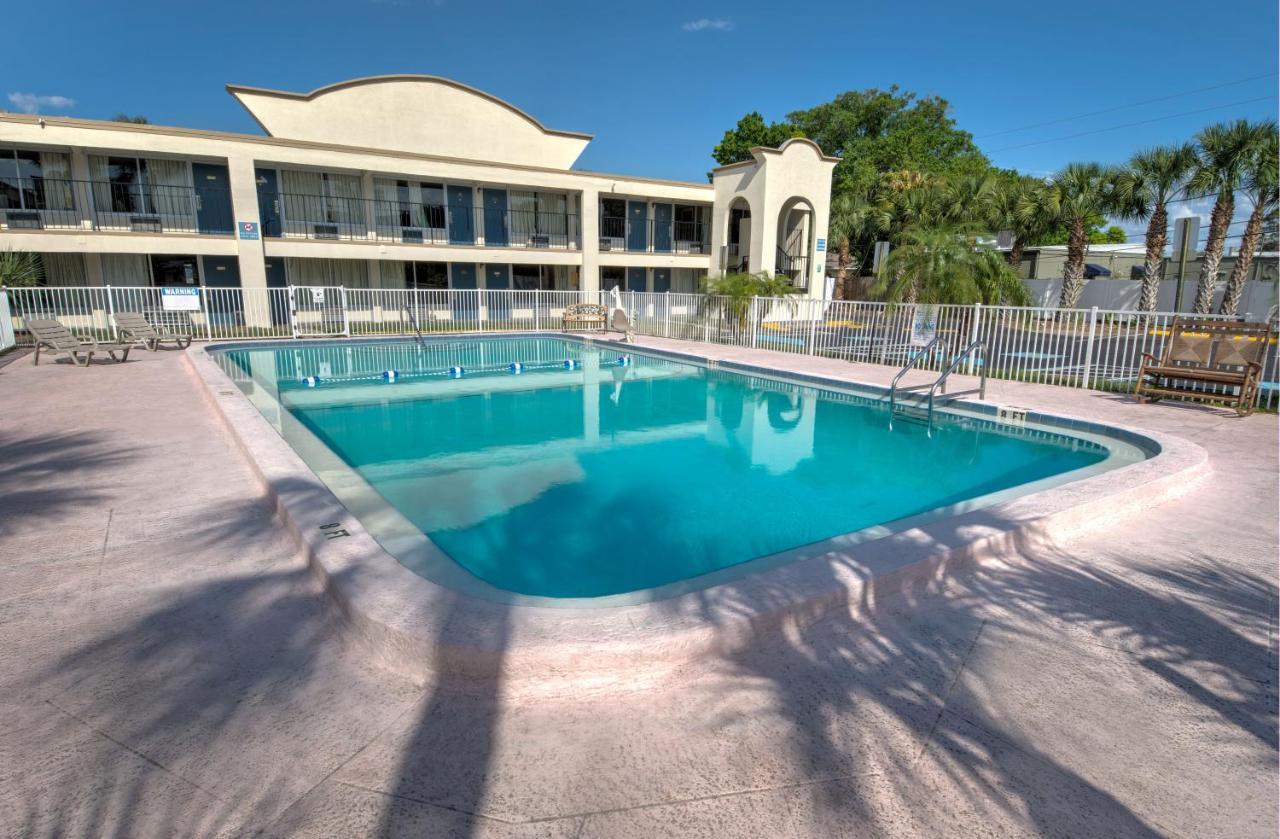 Bayside Inn Pinellas Park - Clearwater Eksteriør bilde