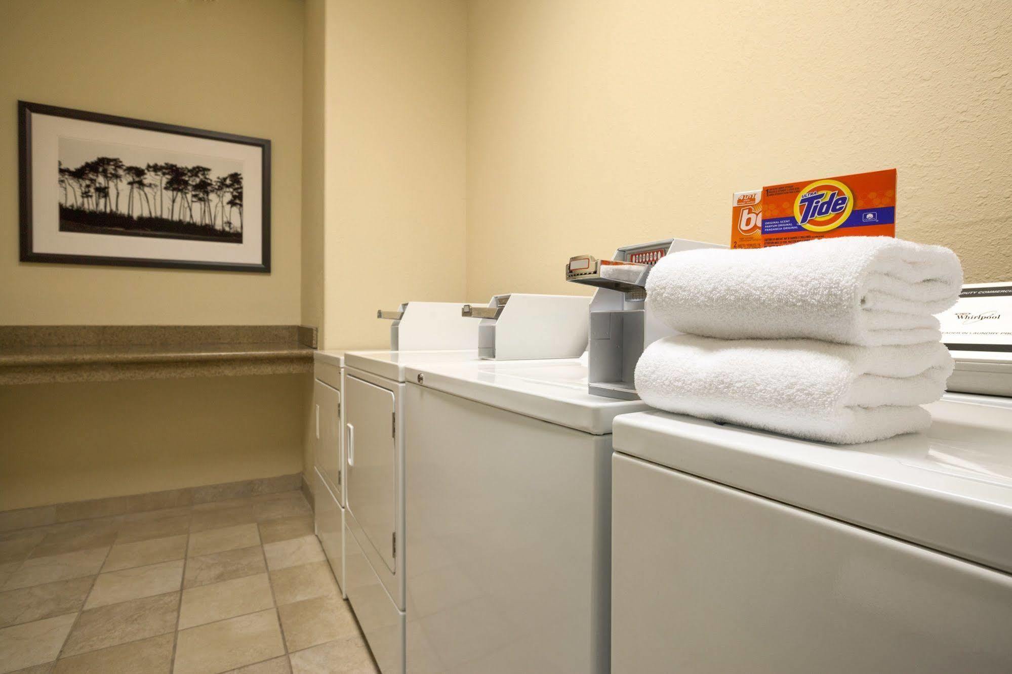 Bayside Inn Pinellas Park - Clearwater Eksteriør bilde