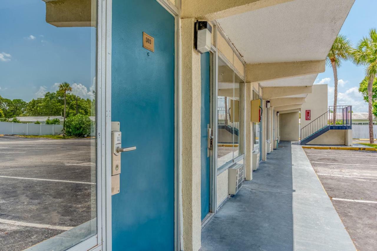Bayside Inn Pinellas Park - Clearwater Eksteriør bilde